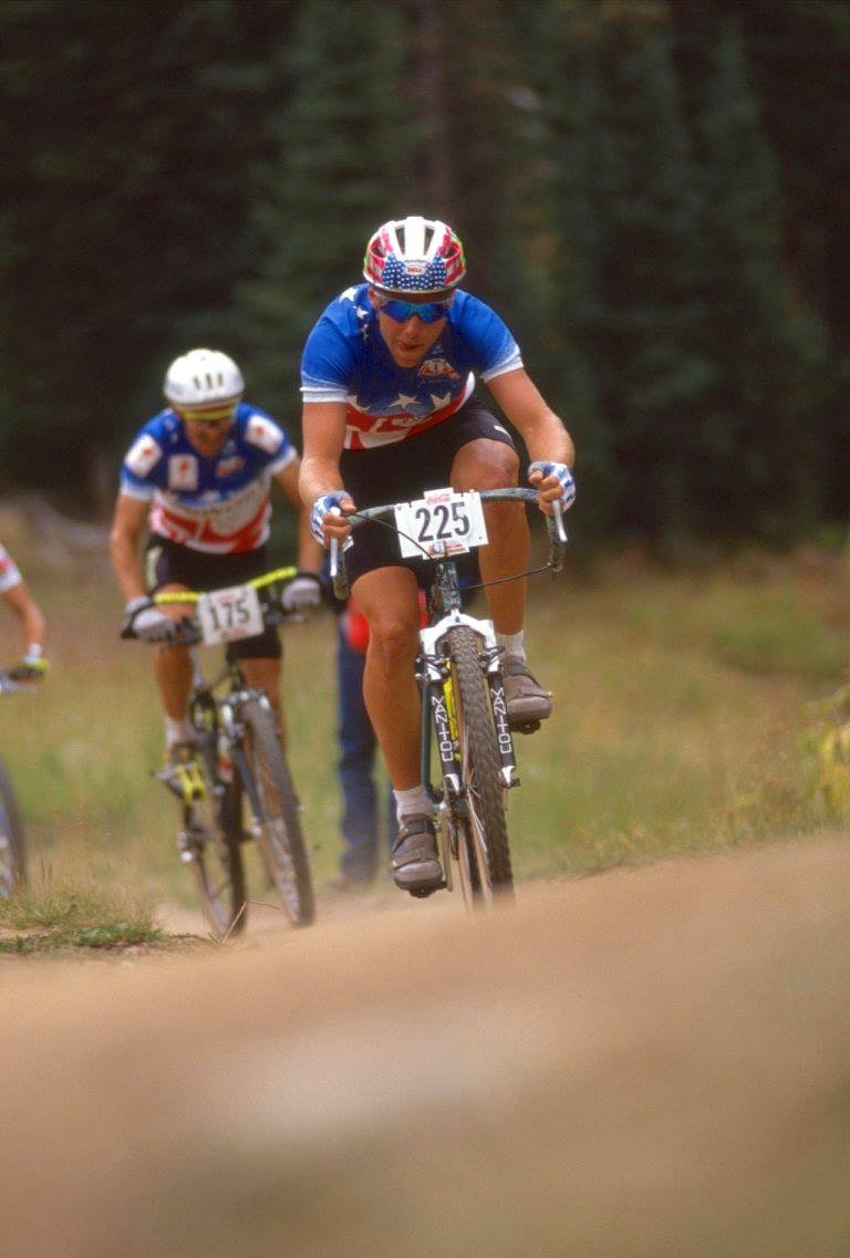 SUPERSTJERNENE: John Tomac var terrengsykkelsportens største stjerne. Han var i 1990 også proff på landeveien på Team 7-Eleven.