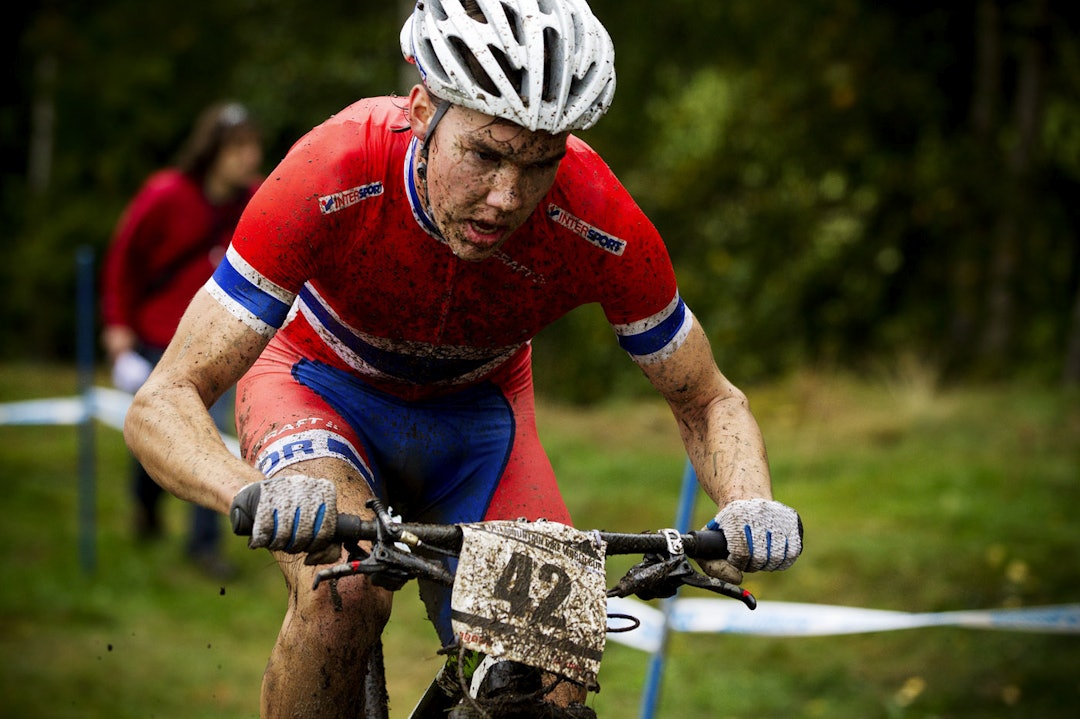 FOKUSERT: Erik fokuserte på eget løp hele veien, og nøt statusen som underdog i den knallharde juniorklassen. _KHK5958