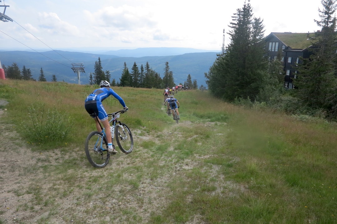 Løypa går blant annet ned alpinbakken. Foto: arrangøren N3-ritt 2014 Foto Arrangøren 1400x933