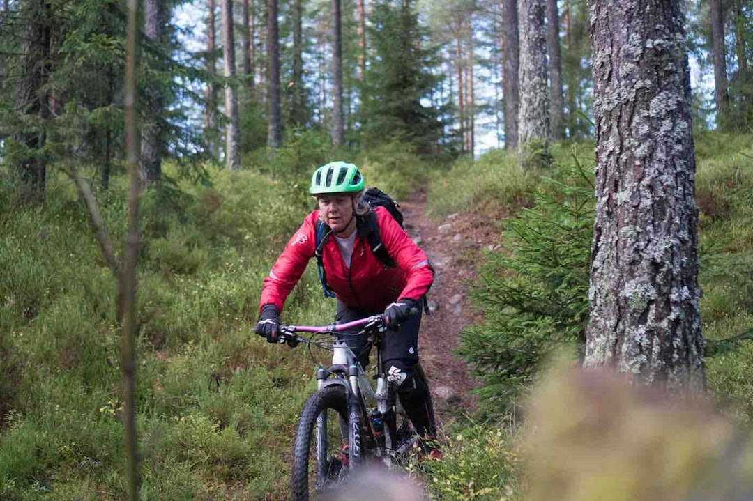 Stikurs Joline Johansson Oct 2017 red - Foto Joline Johansson Stikurs Joline Johansson Oct 2017 red - Foto Joline Johansson