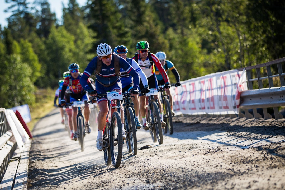 FØRST: Lars Erik Koritov var først på Kvarstad og først over fjellet. De første herrerytterne startet nesten to timer før damenes eliteklasse. (foto: Snorre Veggan) birken2015-0531a