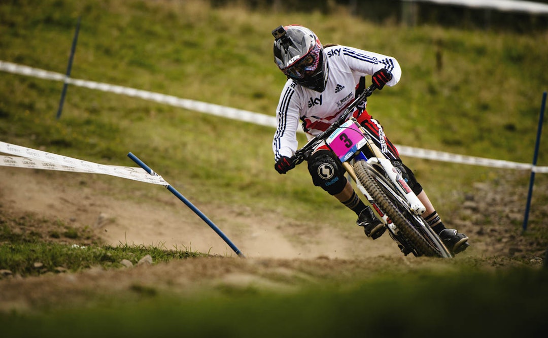 MOT MÅL: Før hun dundret videre ned gjennom doseringene og gapet i Expressen, gjennom flere steinrøyser, over jordet og ned Rock Garden og avslutningen mot mål. (foto: Martin I. Dalen) _MID3687