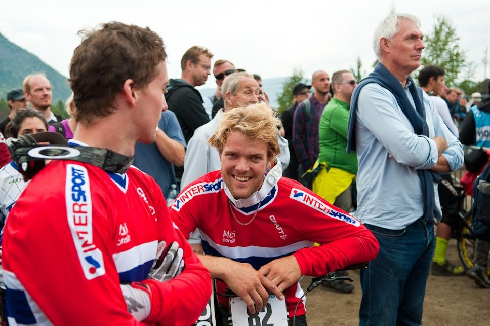 Terje Nylende til høyre og Lars Sandviken til venstre. Foto: Øyvind Aas sandvikenAAS