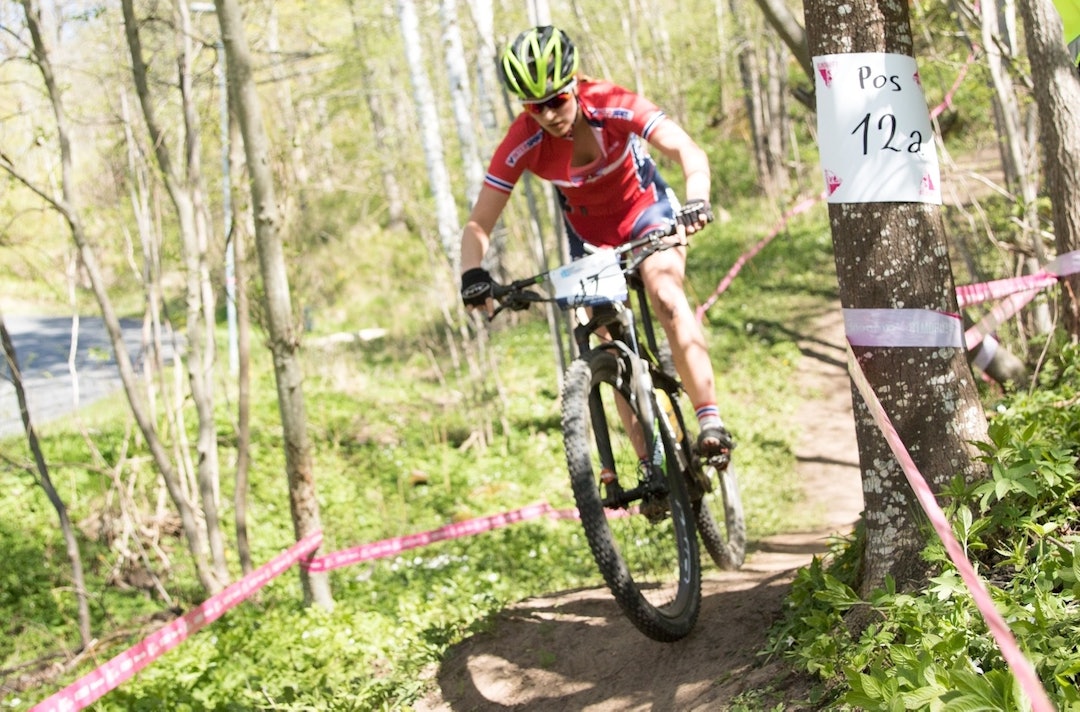 Thea Siggerud har debutert i juniorklassen med å dominere Norgescupen. Foto: Bengt Ove Sannes Thea Siggerud XCO - Bengt Ove Sannes 1400x924