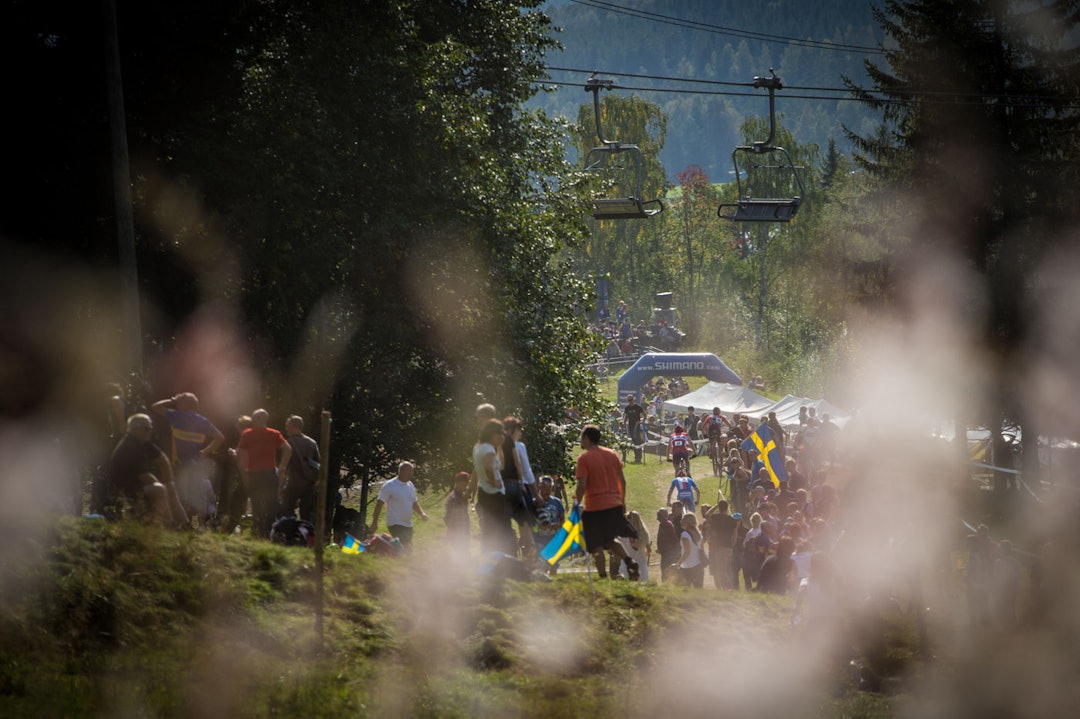 INGEN STOR SVENSK DAG: Heller ikke svenskene hadde grunn til å juble voldsomt etter dagens ritt. Beste svenske ble Matthias Wengelin på 35.plass. (foto: Snorre Veggan) terrengVM-3592a
