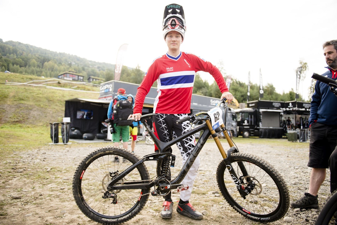 FUNNET SPORENE: De fleste linjene sitter nå for Zakarias Blom Johansen. I morgen er det alvor. Foto: Martin I Dalen. FUNNET SPORENE: De fleste linjene sitter nå for Zakarias Blom Johansen. I morgen er det alvor. Foto: Martin I Dalen.