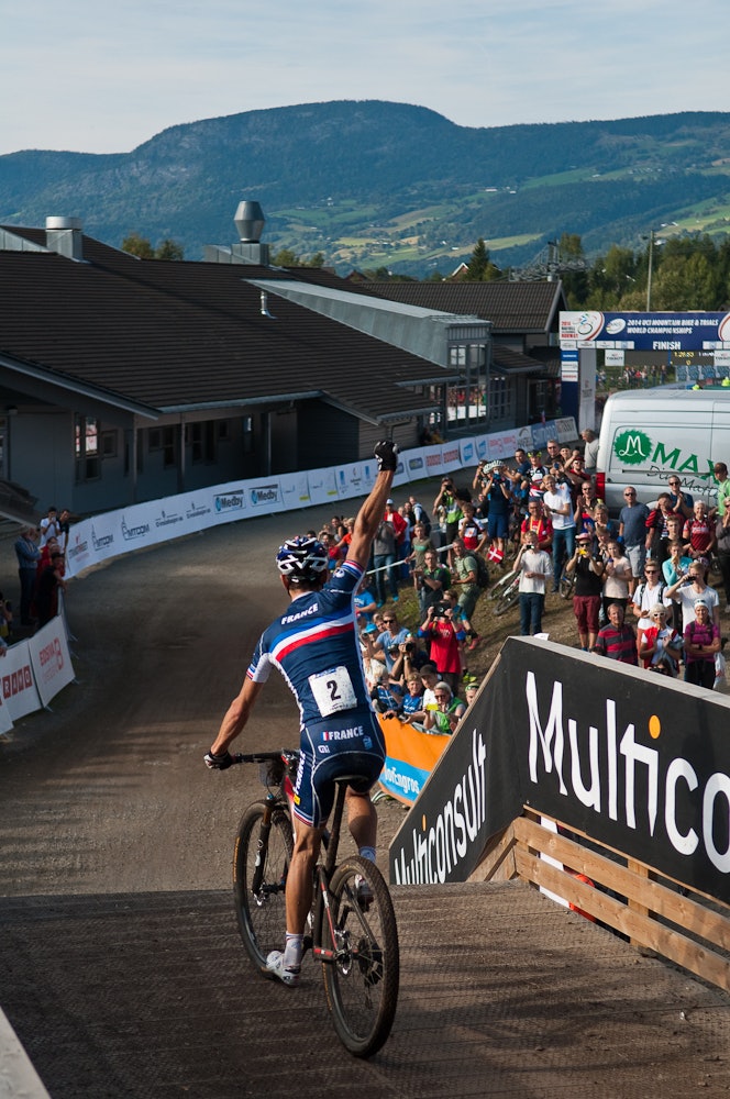 MESTERLIG: Julien Absalon viste stor klasse med fabelaktig kjøring i Hafjell. Foto: Øyvind Aas MESTERLIG: Julien Absalon viste stor klasse med fabelaktig kjøring i Hafjell. Foto: Øyvind Aas