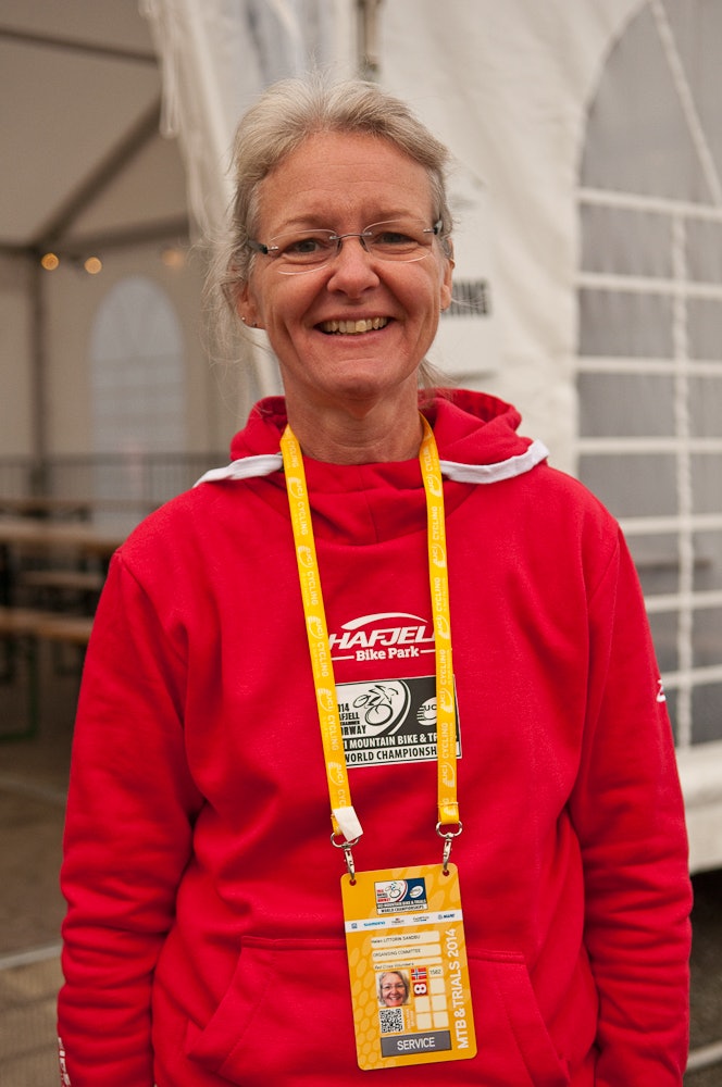 VIKTIG: Uten de frivillige stopper VM. Helen Sandbu gjør det hun kan i sanitetsbygget i bunnen av Hafjell-anlegget. Foto: Øyvind Aas VIKTIG: Uten de frivillige stopper VM. Helen Sandbu gjør det hun kan i sanitetsbygget i bunnen av Hafjell-anlegget. Foto: Øyvind Aas