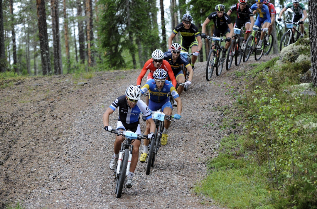 Emil Lindgren i tet etter Mångsbodarna i 2013. Foto: Ulf Palm CykelVasan_2013 Emil Lindgren i tet etter Mångsbodarna Foto Ulf Palm 1400x924