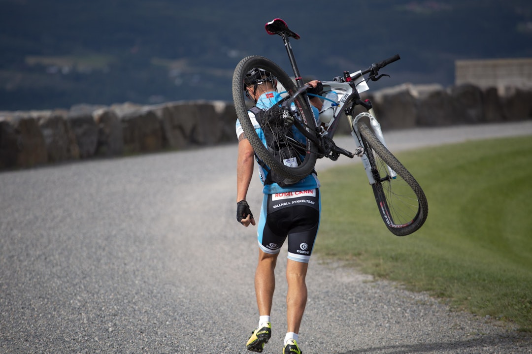 ØDELAGT: For enkelte gikk det utover utstyret (foto: Snorre Veggan) birken2014-0925a