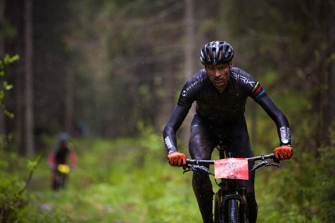 GJØRMETE: Det ble en våt og strabasiøs ferd for Lars Granberg og de andre rytterne i Terrengsykkelrittet 2015. Foto: Snorre Veggan. 20-09-02_lightboxorg