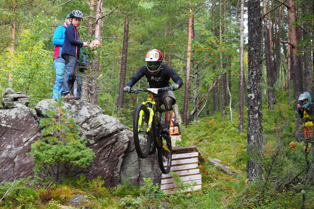Andreas Øhrn fullførte Frei Enduro bare 15 sekunder unna seier til tross for en seriøs utforkjøring på siste etappe. Foto: Jonas Båfjord Holtet Andreas Øhrn - Frei enduro 2017 - Jonas Båfjrd Holten 1400x933