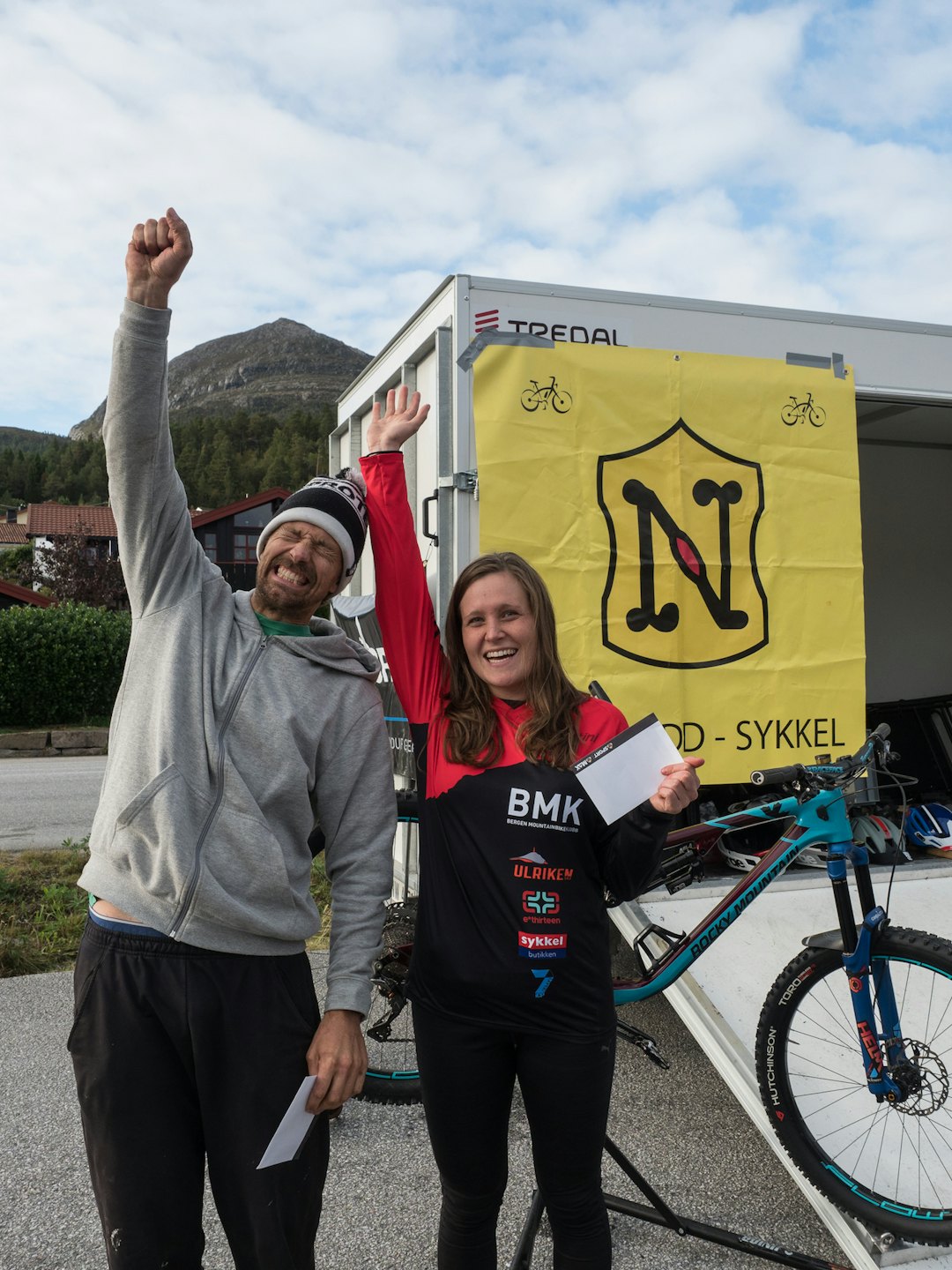 Nils Einar Berget og Vera Leivsdottir vant Frei Enduro 2017. Foto: Jonas Båfjord Holtet Nils Einar Berget - Vera Leivsdottir - Frei Enduro 2017 - Jonas Båfjord Holten 1400x