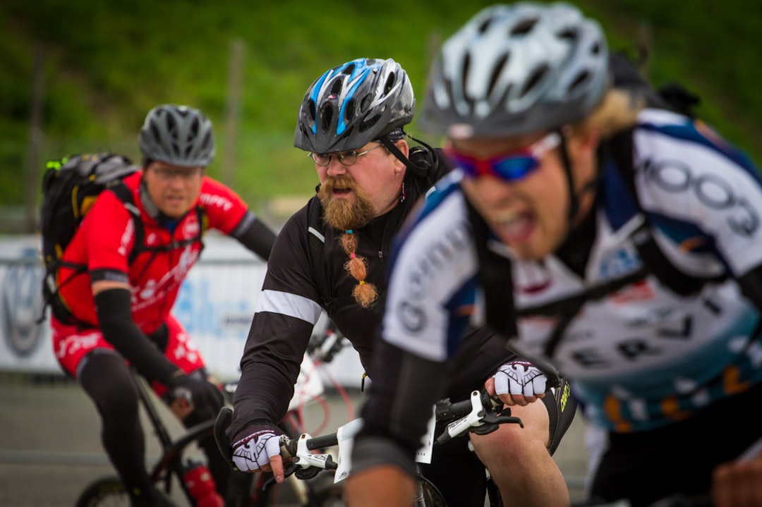 MÅL I SIKTE: Det er bare å måke ut de siste kreftene når man runder den siste svingen inn mot oppløpet (foto: Snorre Veggan). birken2014-6146a