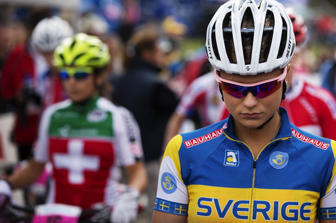 FAVORITTSTEMPEL: Det var knyttet stor spenning til hva svenske Jenny Rissveds kunne utrette i det celebre selskapet på startstreken. (foto: Kristoffer H. Kippernes) _IPP8263