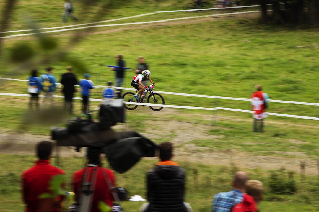 SOLOTUR: Det ble lite spenning knyttet til hvem som skulle ta gullet hjem. For Jolanda Neff handlet alt om å sikre gullet. (foto: Kristoffer H. Kippernes) _IPP8590