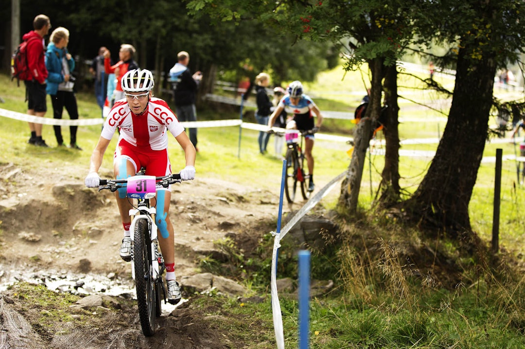 TEIPET: Monika Zur fra Polen ser opp og fram i rittet. (foto: Kristoffer H. Kippernes) _IPP8471