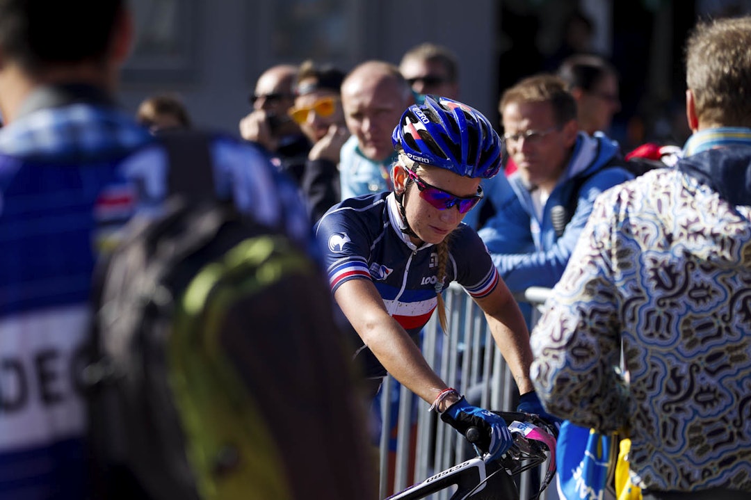 SKUFFET: Ferrand Prevot var spådd å være én av få som kanskje kunne utfordre Jolanda Neff, og var tydelig skuffet da hun passerte målstreken. (foto: Kristoffer H. Kippernes) _KHK6517