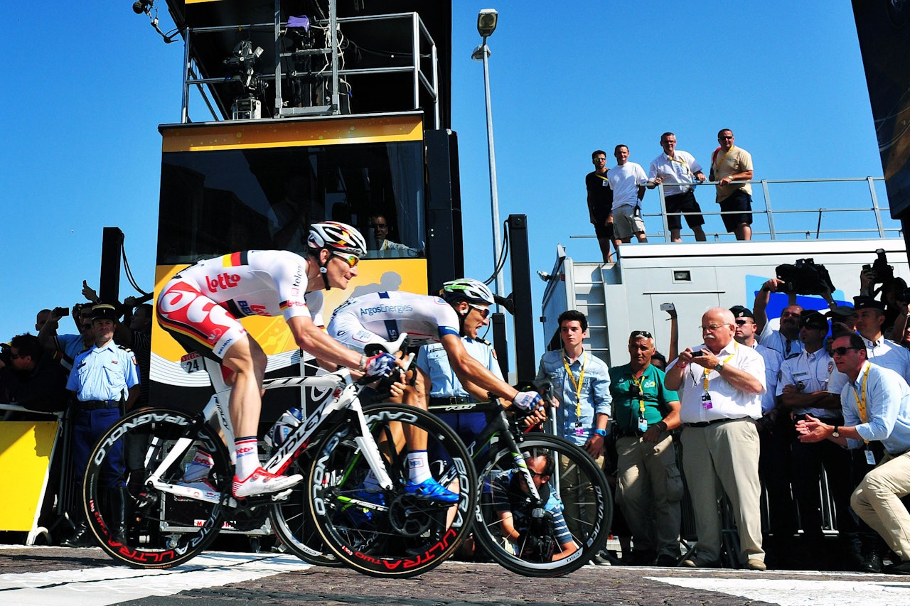 SMÅ MARGINER: Lite skilte Andre Greipel og Marcel Kittel på 10. etappe under fjorårets Tour de France. Foto: Cor Vos SMÅ MARGINER: Lite skilte Andre Greipel og Marcel Kittel på 10. etappe under fjorårets Tour de France. Foto: Cor Vos