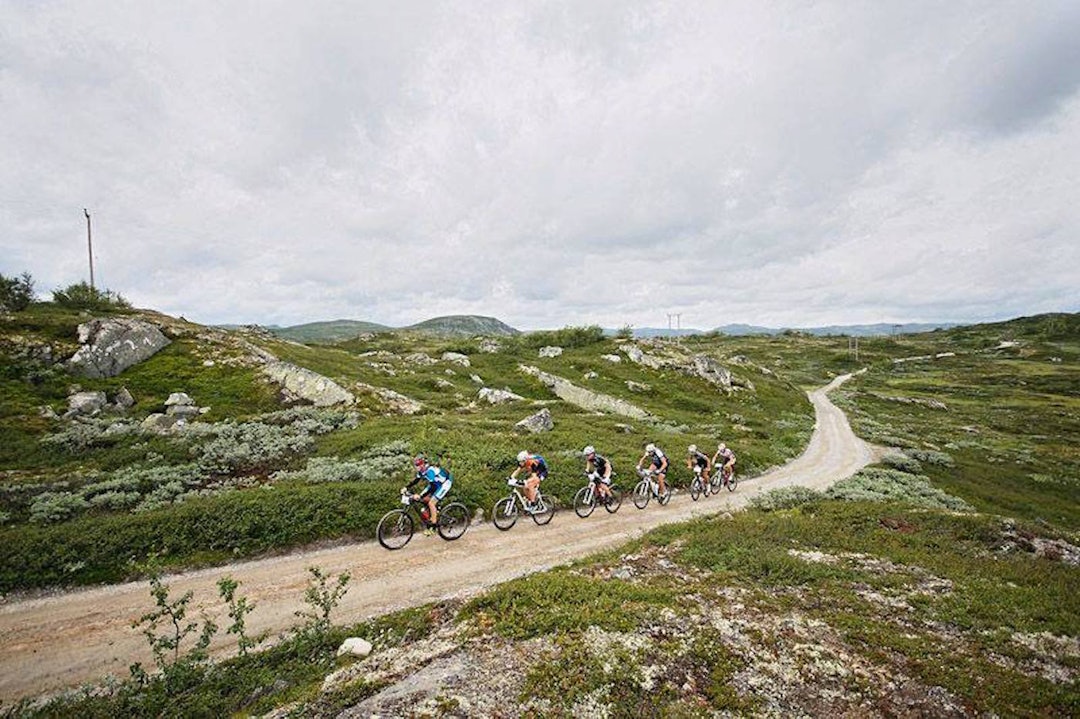 Helterittet byr på mye og variert natur over Hardangervidda. Foto: Arrangøren TelemarkHelten 2014 - Foto Arrangøren