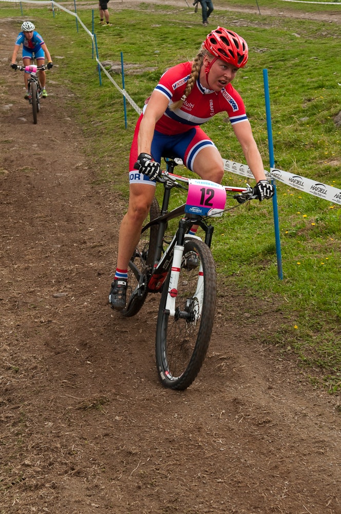 TØFF DAG: Ingrid Bøe Jacobsen fikk det tøft i det harde U23-rittet. Foto: Øyvind Aas TØFF DAG: Ingrid Bøe Jacobsen fikk det tøft i det harde U23-rittet. Foto: Øyvind Aas