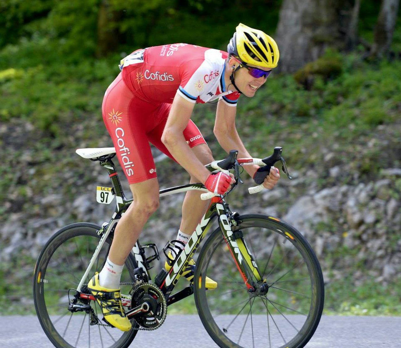 GULT: Mavics husfarge. Rein Taaramae modellerer (Foto : Team Cofidis) GULT: Mavics husfarge. Rein Taaramae modellerer (Foto : Team Cofidis)