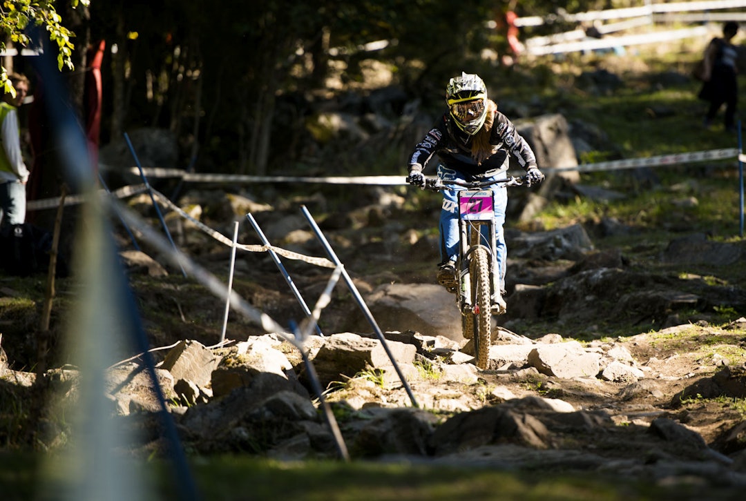 ROCKGARDEN: Helene Thon Moland hadde fint driv igjennom rockgarden på trening. Det blir spennende å se hva den norske jenta kan gjøre! (Foto: Martin I. Dalen) _MID0676