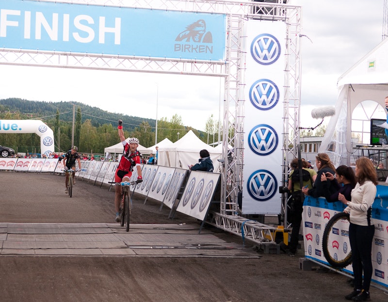 HJELPERYTTER: Du kan kjøpe deg Fredric Ericsson som hjelper i Cykelvasan. Foto: Øyvind Aas HJELPERYTTER: Du kan kjøpe deg Fredric Ericsson som hjelper i Cykelvasan. Foto: Øyvind Aas