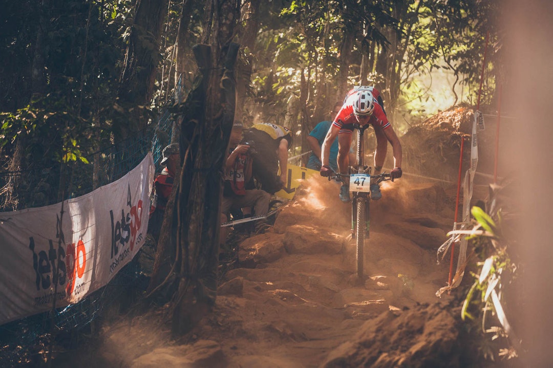 Erik Hægstad i dyp konsentrasjon. Foto: Mick Ross / Flow Mountainbike Erik Hægstad VM 2017 Cairns 2 - Mick Ross : Flow Mountainbike 1400x933