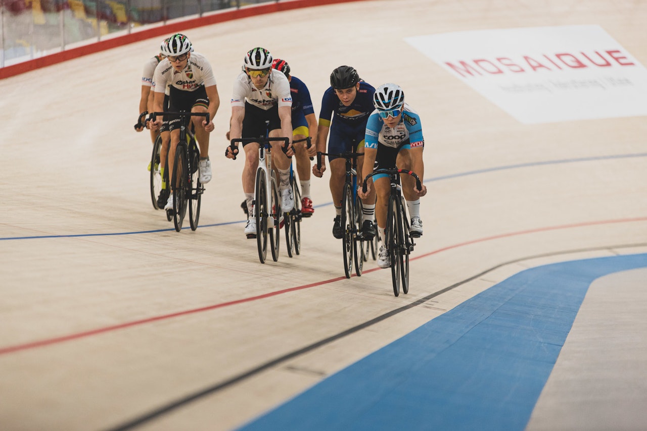 BANE-NM: Team Coop-Hitec Products-rytter Nora Tveit er blant de som sykler bane-NM på Sola Arena denne helgen. Foto: Henrik Alpers BANE-NM: Team Coop-Hitec Products-rytter Nora Tveit er blant de som sykler bane-NM på Sola Arena denne helgen. Foto: Henrik Alpers