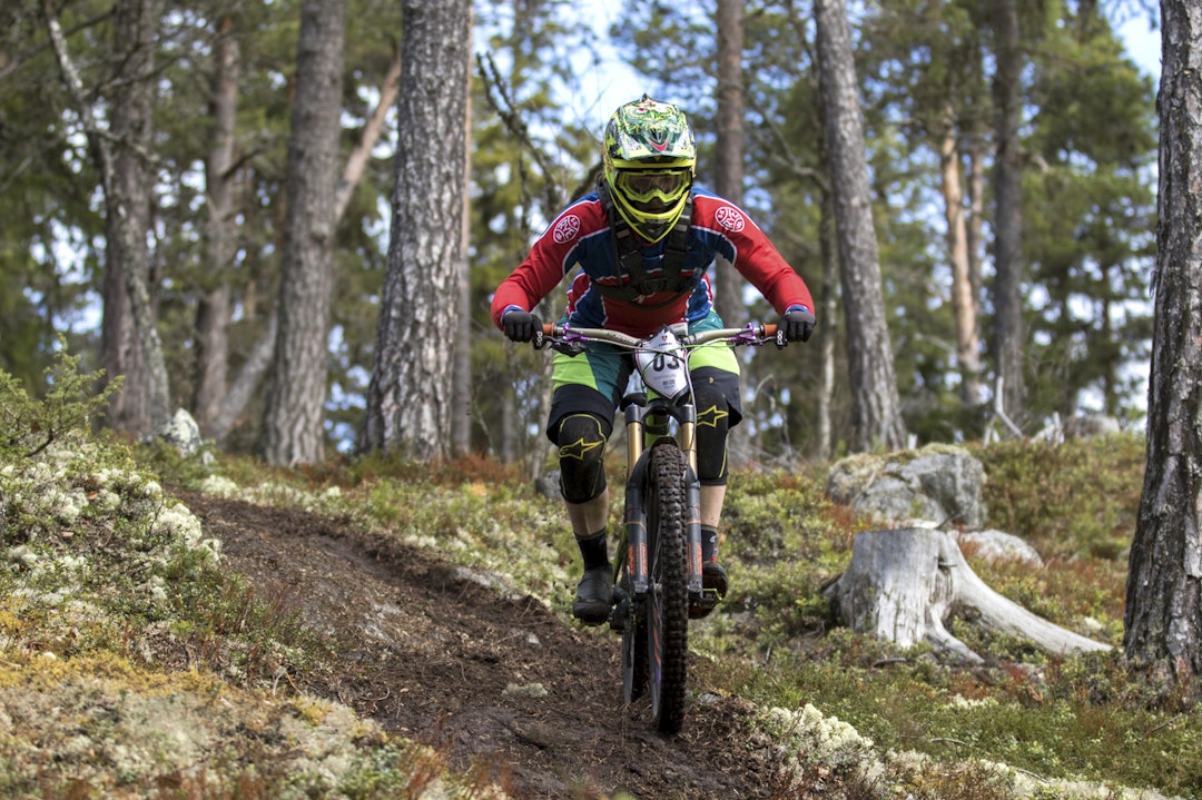 Alice Grindheim under Nesbyen Enduro, som var første ritt i årets 80/20-serie. Foto: Per-Eivind Syvertsen Alice Grindheim - Nesbyen Enduro 2017 - Per-Eivind Syvertsen 1400x933