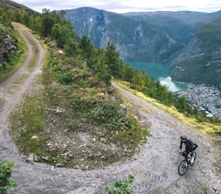 REHABILITERT: 1000-metern i Øvre Årdal er nå rehabilitert, trygg og åpen for syklister. Foto: Marius Nilsen tusenmetern øvre årdal