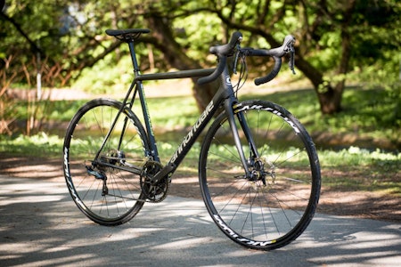 KLASSIKER:  Cannondale SuperSix EVO er blant sykkelbransjens mest velprøvde sykler. Skive-versjonen har det samme klassiske utseendet. 