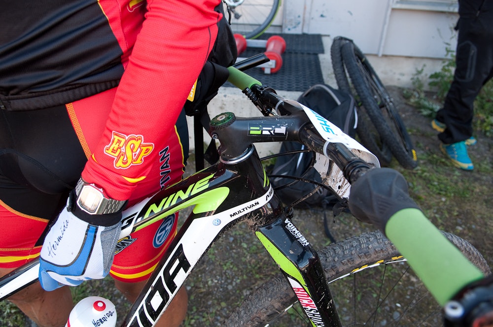 LAVT: Framspringet så lagt som mulig, samt pekende nedover. Det er lett å se hvorfor Hermida ikke trives på 29er-hjul. LAVT: Framspringet så lagt som mulig, samt pekende nedover. Det er lett å se hvorfor Hermida ikke trives på 29er-hjul.