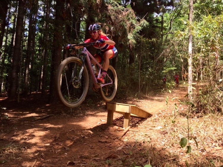 Gunn-Rita Dahle Flesjå på treningstur med landslagstroppen. Foto: Eddy Knudsen Storsæter Gunn-Rita Dahle Flesjå - VM Cairns 2017 - Eddy Knudsen Storsæter 750x