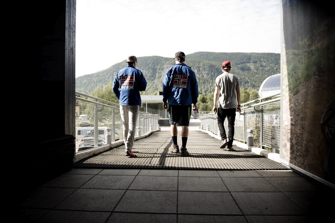 PÅ VEI OPP: (foto: Martin I. Dalen) _MID0277