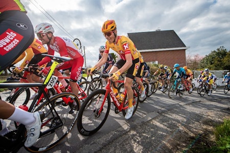 NÅDELØSE BESKRIVELSER: Jonas Iversby Hvideberg tror årets Amstel Gold Race-løype er usedvanlig tøff. Foto: Mario Stiehl Jonas Iversby Hvideberg, Uno-X Pro Cycling, Amstel Gold Race