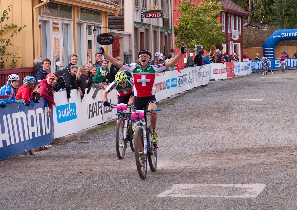 BEST: Kathrin Stirneman har vært best i sprint i hele år. Bak skimter vi krasjen mellom Jenny og Ingrid. BEST: Kathrin Stirneman har vært best i sprint i hele år. Bak skimter vi krasjen mellom Jenny og Ingrid.