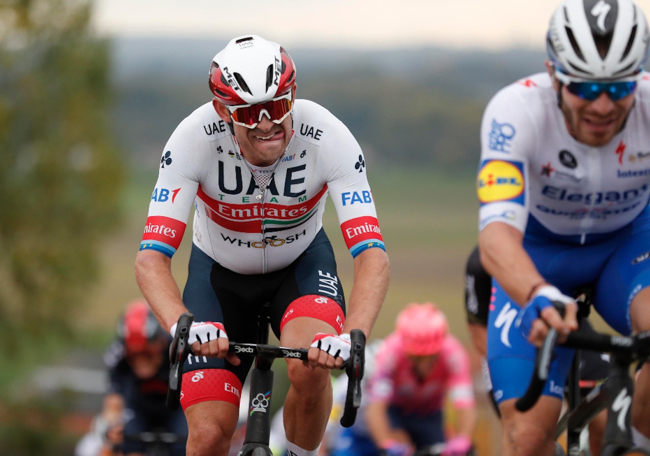 FLANDERN-SPESIALIST: Alexander Kristoff kjemper seg opp Paterberg i fjorårets Flandern rundt. Foto: Cor Vos