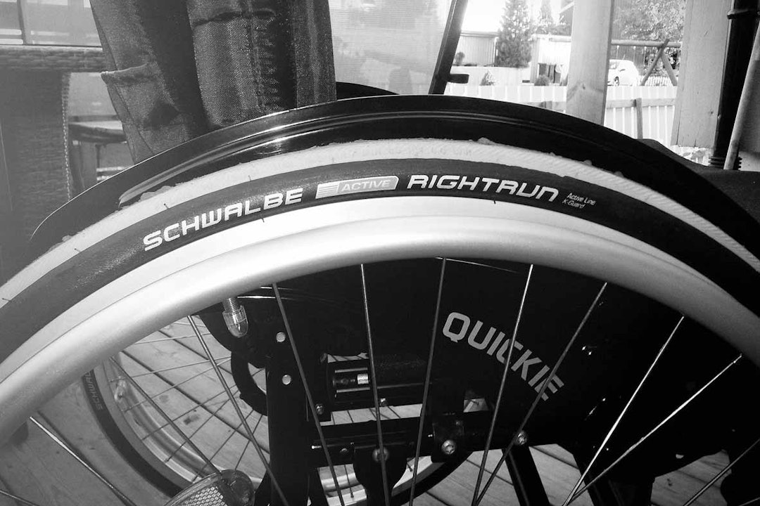 NEPPE TILFELDIG: Da Brynjar skulle velge rullestol, ble det den med Schwalbe-dekk. (foto:privat) rulle