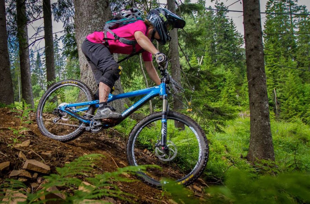 Stina Bollerud er en av instruktørene på jentecampen i Hafjell Bike Park 17.-19. juli: Foto: Terje S. Mork Stina Bollerud - Terje S R Mork 1400x924