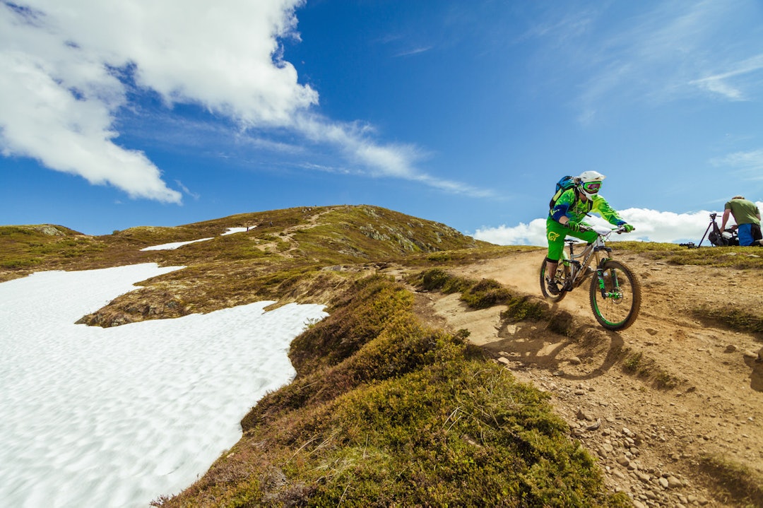 19116980570_b5135ec131_k 19116980570_b5135ec131_k