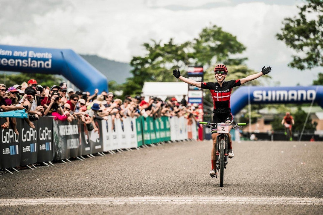 DANSK SEIER: Annika Langvad er ikke bare maraton-syklist. I Cairns tok hun sin andre verdenscupseier i rundbane. Bartek Woliński/Red Bull Content Pool DANSK SEIER: Annika Langvad er ikke bare maraton-syklist. I Cairns tok hun sin andre verdenscupseier i rundbane. Bartek Woliński/Red Bull Content Pool