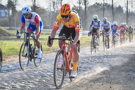 TILBAKE: Kristoffer Halvorsen viste at han igjen er klar for å kjempe i toppen, og imponerte med offensiv kjøring i Nokere Koerse. Her fra Le Samyn tidligere i mars. Foto: Mario Stiehl TILBAKE: Kristoffer Halvorsen viste at han igjen er klar for å kjempe i toppen, og imponerte med offensiv kjøring i Nokere Koerse. Her fra Le Samyn tidligere i mars. Foto: Mario Stiehl