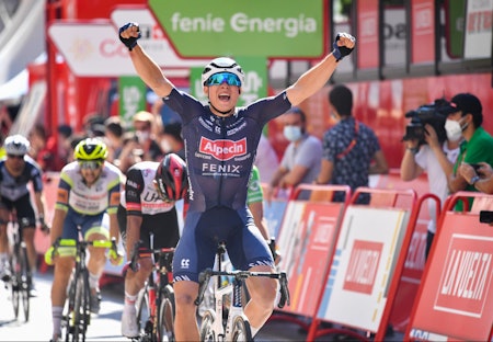 SEIER NUMMER TO: Jasper Philipsen er den foreløpige spurtkongen i årets Vuelta a España, etter å ha vunnet to etapper så langt. Foto: Cor Vos