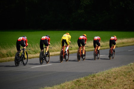 TREDJEPLASS: Det norske u23-landslaget tok en ny podieplassering på lagtempoen i Tour de l'Avenir. Foto: Anouk Flesch/Tour de l'Avenir TREDJEPLASS: Det norske u23-landslaget tok en ny podieplassering på lagtempoen i Tour de l'Avenir. Foto: Anouk Flesch/Tour de l'Avenir