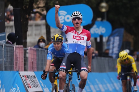 ÅRETS TREDJE: Mathieu van der Poel var den hvasseste i avslutningen til Gualdo Tadino. Foto: Cor Vos ÅRETS TREDJE: Mathieu van der Poel var den hvasseste i avslutningen til Gualdo Tadino. Foto: Cor Vos