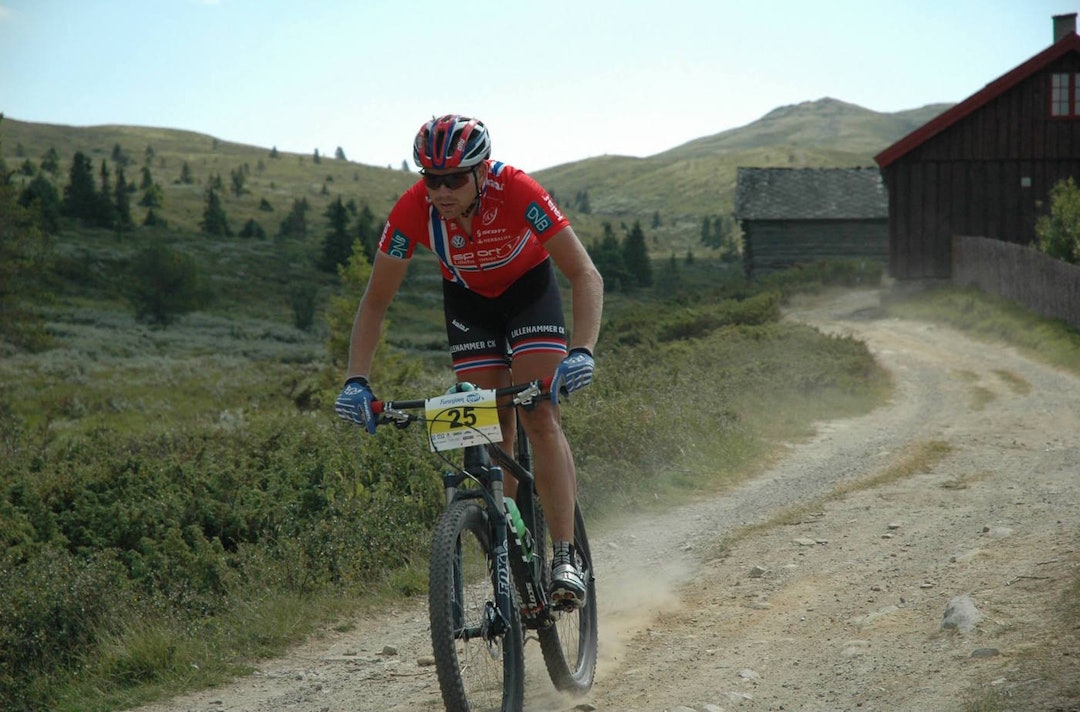Lars Ragnar Manengen gleder seg til å kjøre Furusjøen Rundt 25 juli. Her fra rittet i Rondane 2013, sesongen som var så seig for Lillehammer-rytteren. Foto: Arrangøren Manengen Furusjøen Rundt 2013 - Foto Arrangøren 1400x924
