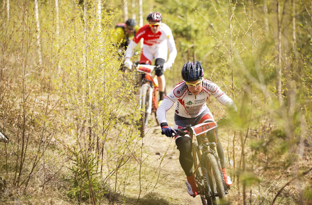 Hildegunn Gjertrud Hovdenak vant Helgøyatråkket i fjor, som da var første ritt i NC maraton. I år er rittet ikke en del av NC, men ser likevel ut til å trekke et solid felt. Foto: Kristoffer Kippernes Hildegunn Hovdenak Helgøya 2015 - Kristoffer Kippernes 1400x924
