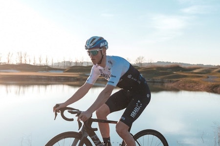 PÅ VENT: Carl Fredrik Hagen har satt det meste på vent etter velten på trening. Ambisjonene for sesongen er like fullt klare. Foto: ISN. 